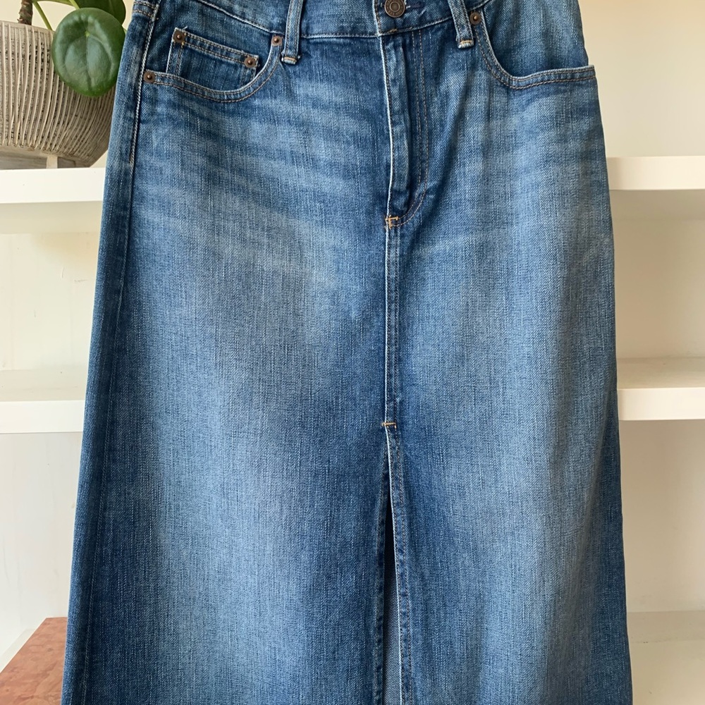 GAP 70’s style Blue Denim Skirt midi length with front slit